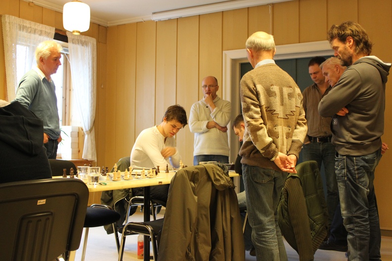 Carlsen 4.JPG